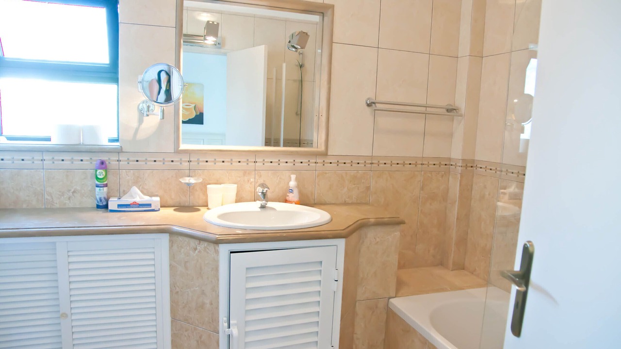 Photo of Bathroom in Alporchinhos