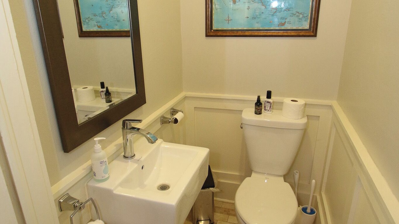 Photo of Bathroom in Broadmoor