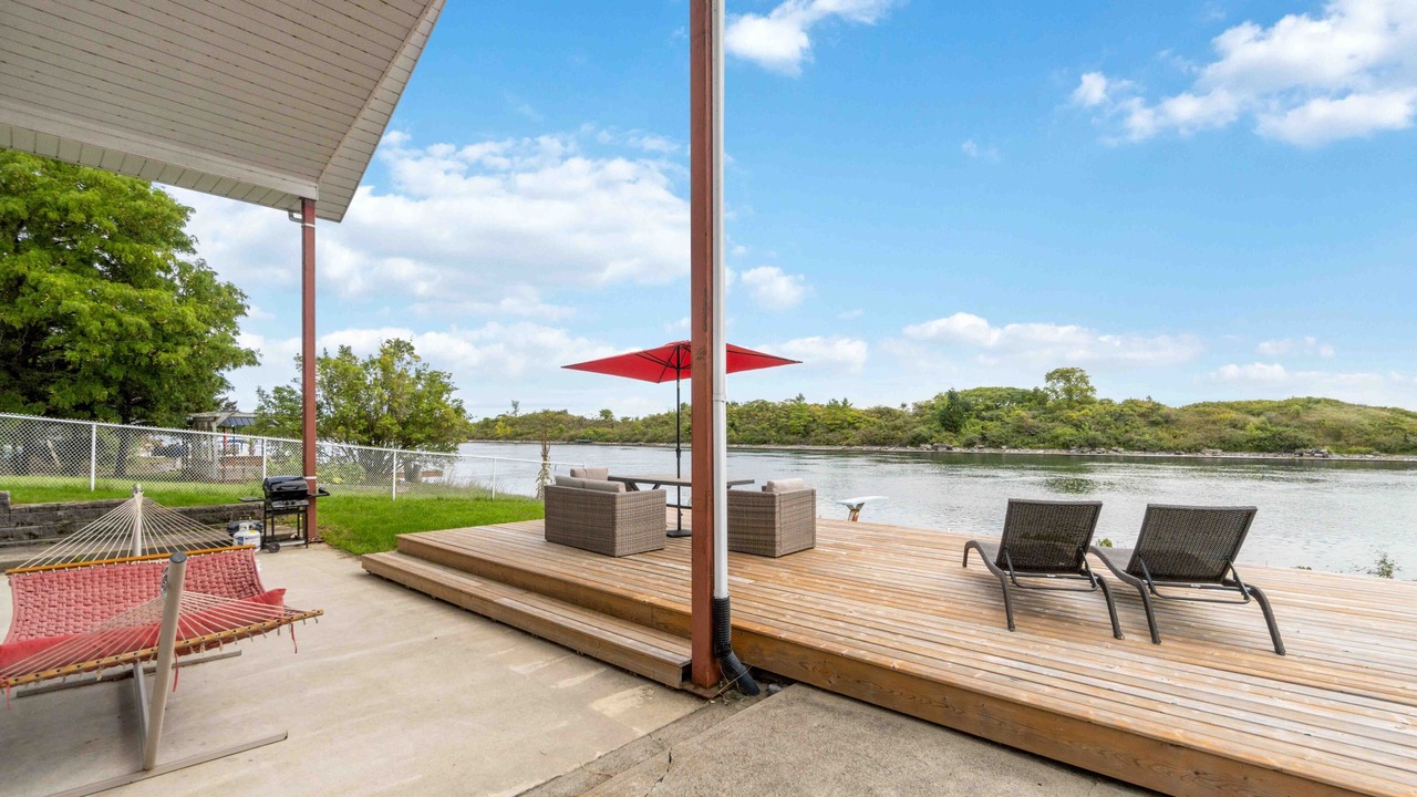 Photo of Patio Balcony in Edwardsburgh/Cardinal