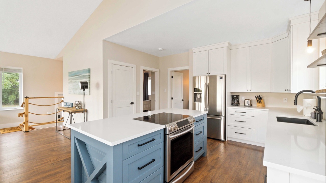 Photo of Kitchen in Edwardsburgh/Cardinal