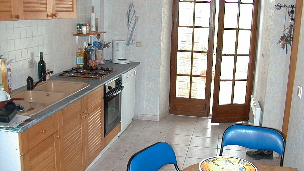 Photo of Kitchen in Begadan