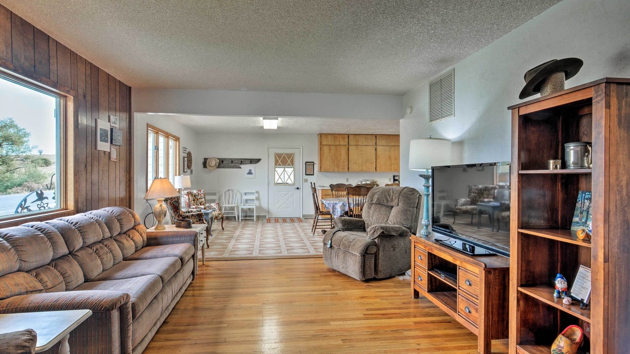 Photo of Livingroom in Grangeville