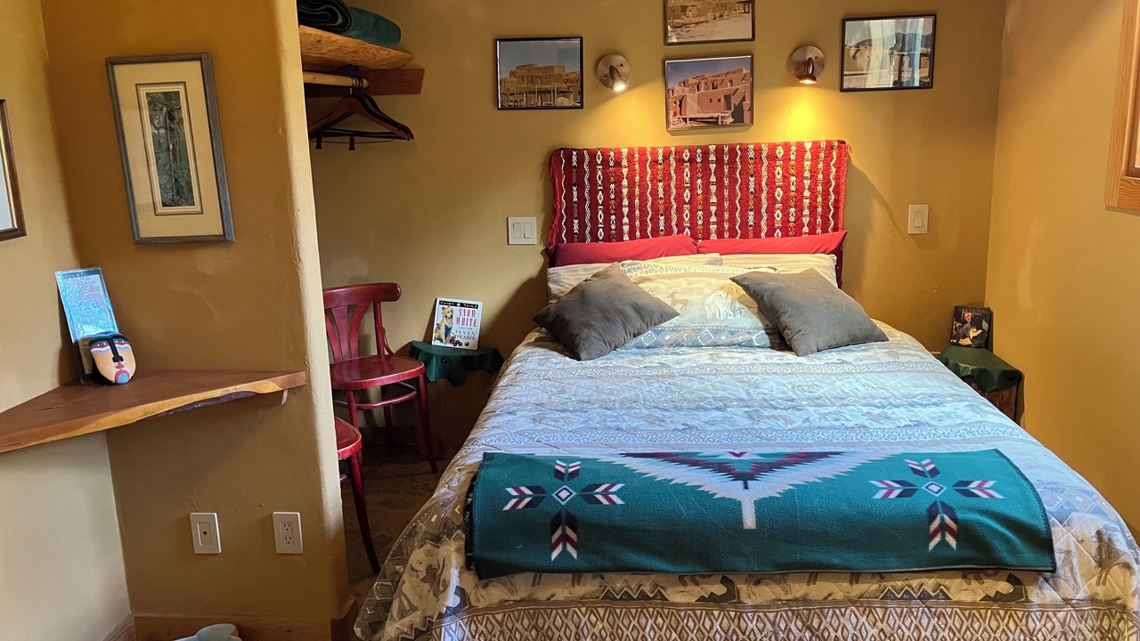 Photo of Bedroom in Okanagan-Similkameen