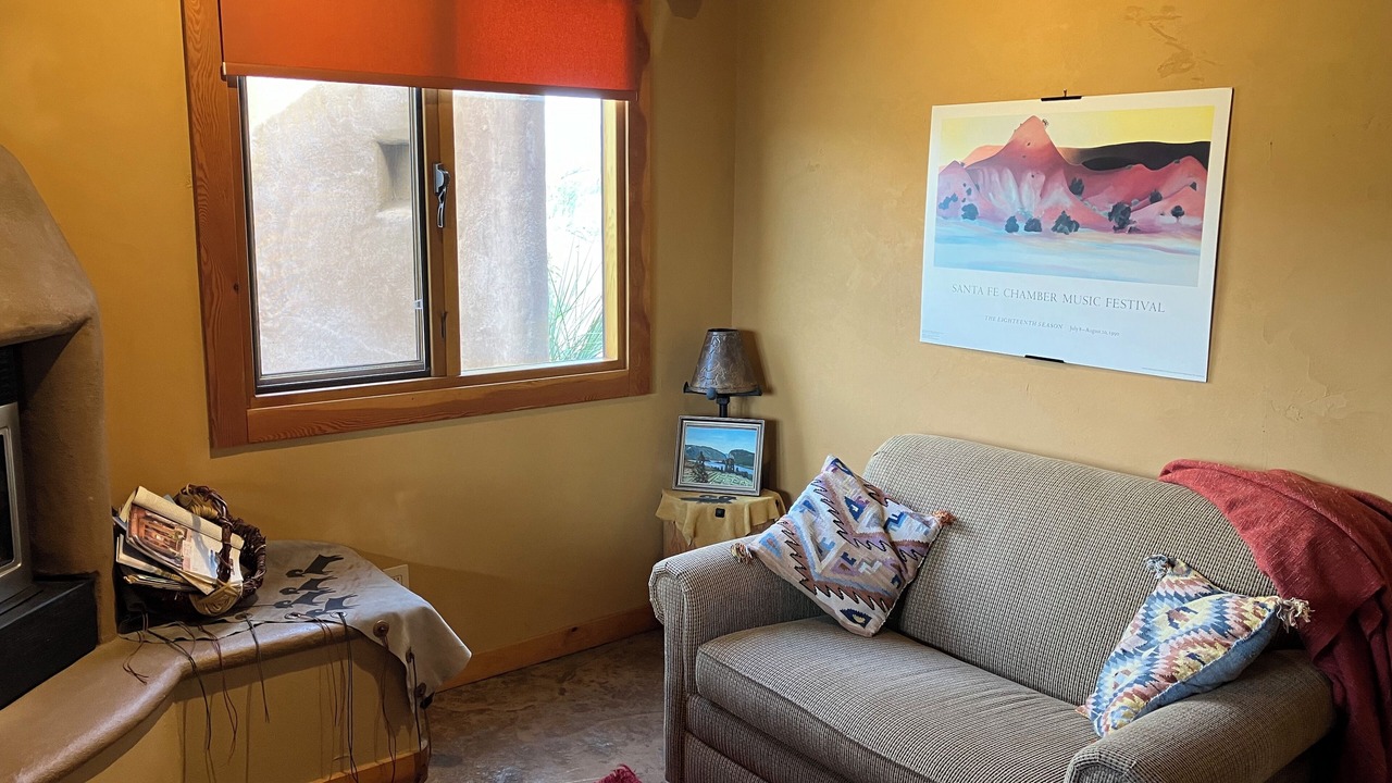 Photo of Livingroom in Okanagan-Similkameen