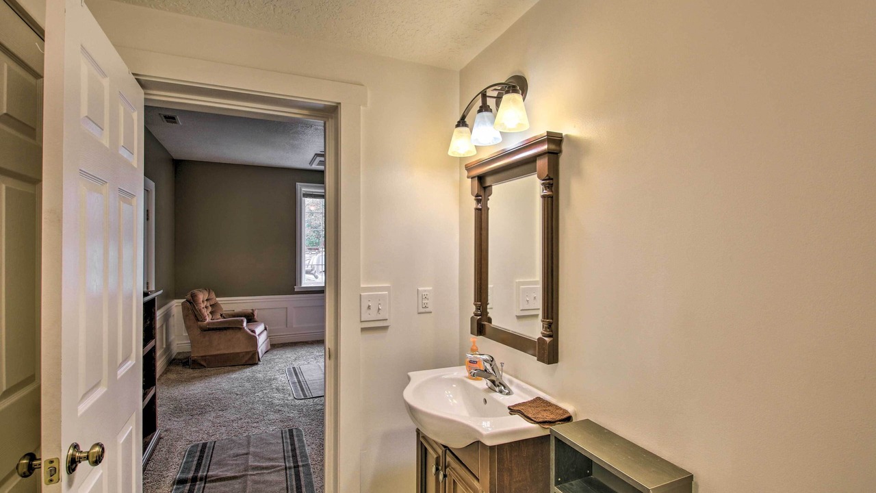 Photo of Bathroom in North Logan