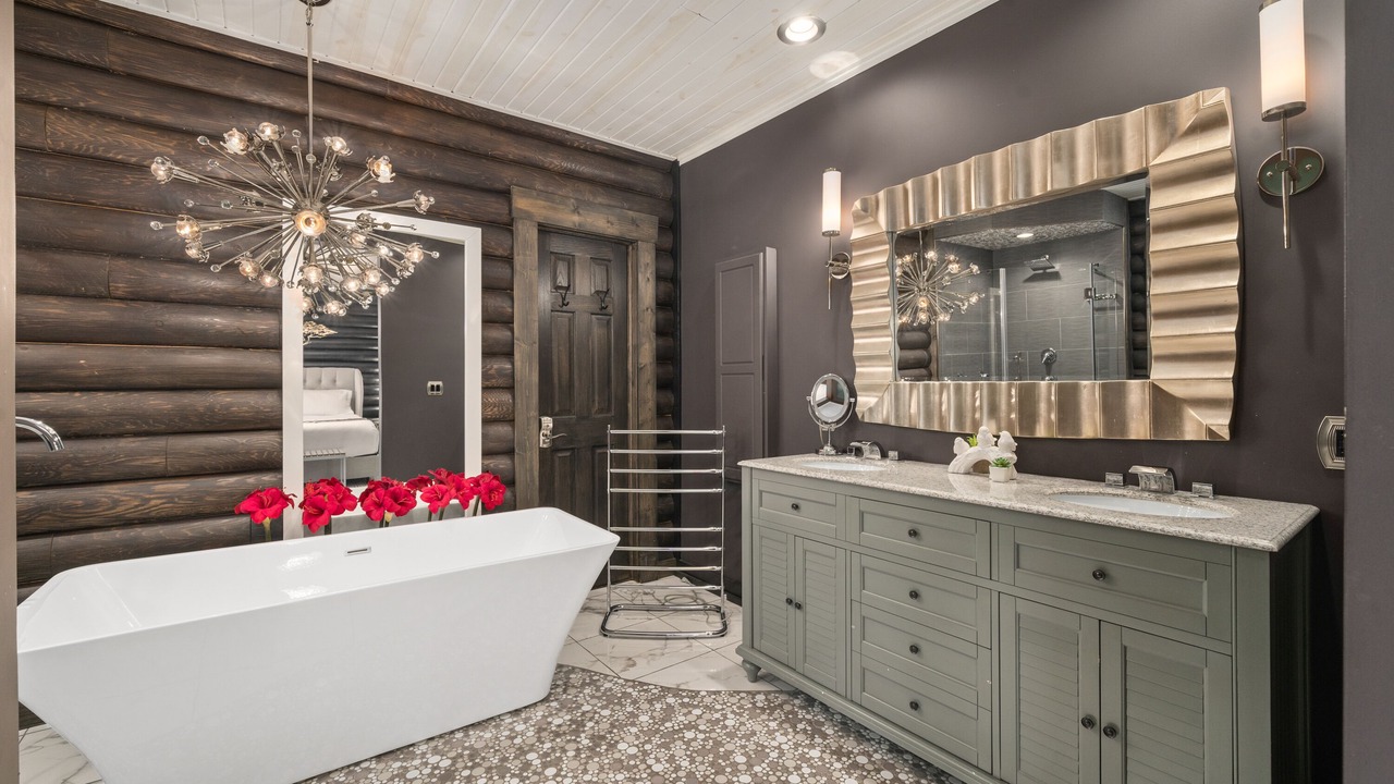 Photo of Bathroom in Logan
