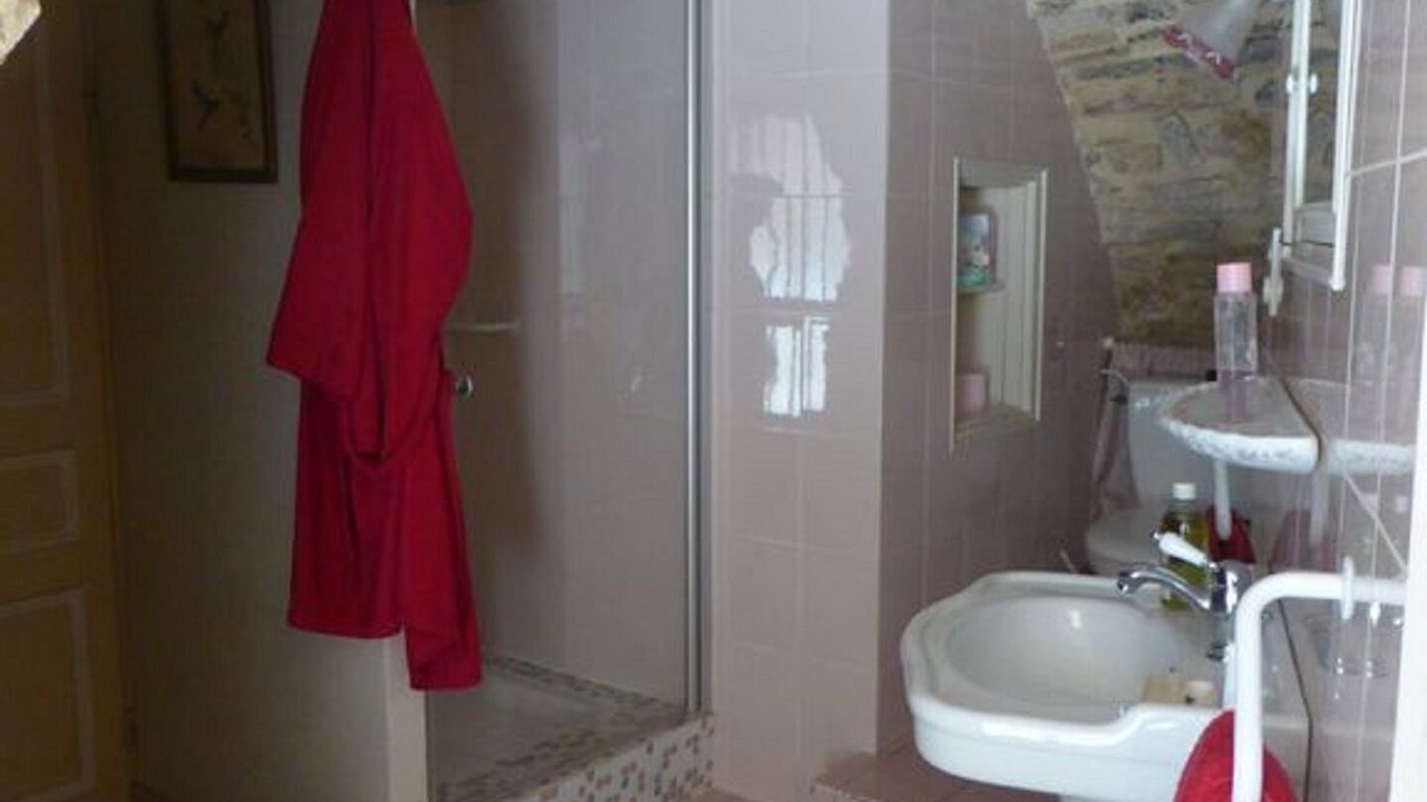 Photo of Bathroom in Vesseaux