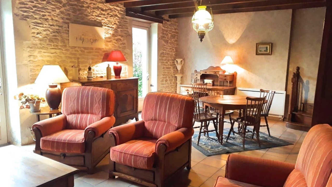 Photo of Livingroom in Maille