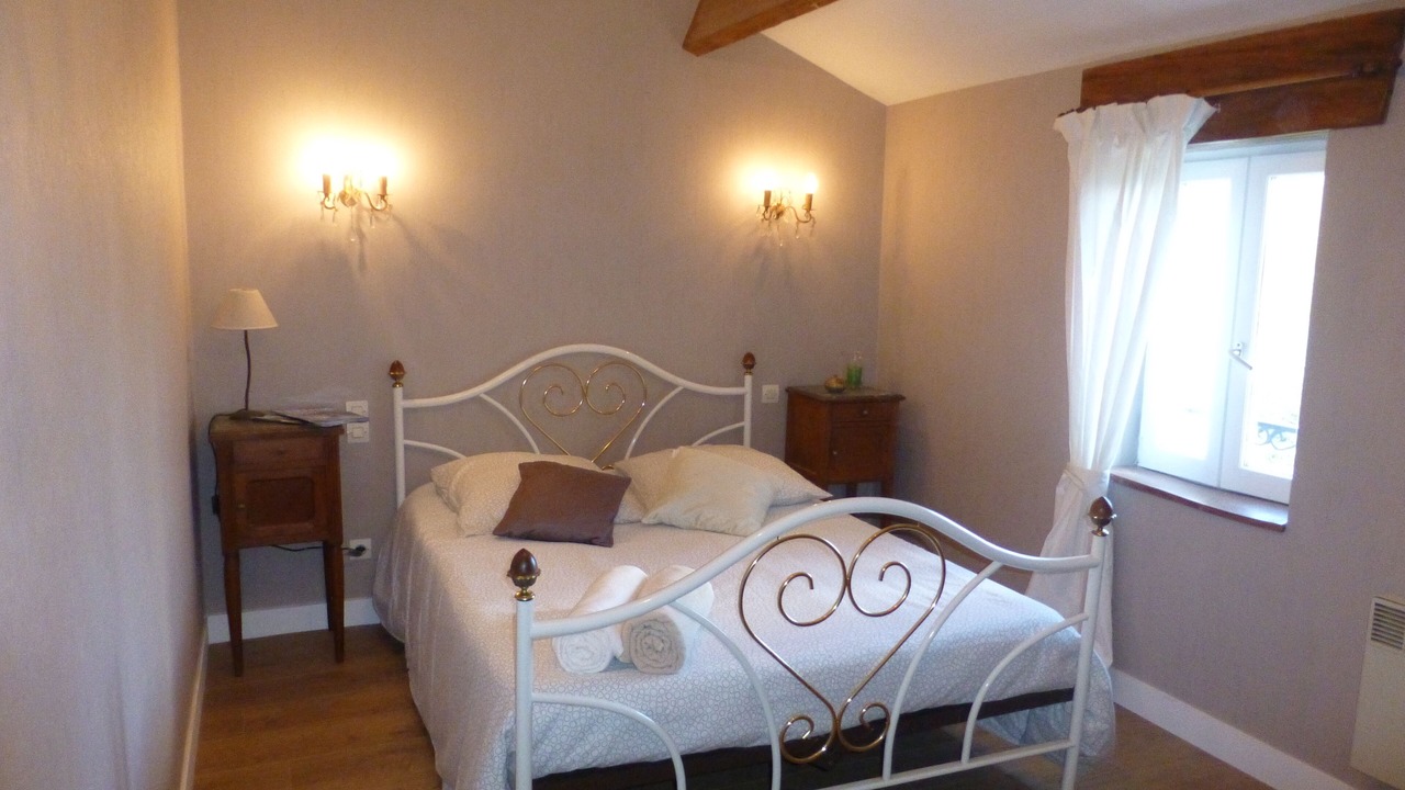 Photo of Bedroom in Maille