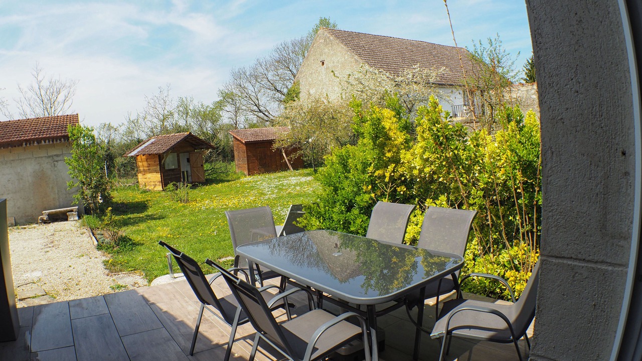 Photo of Outdoor in Longeault