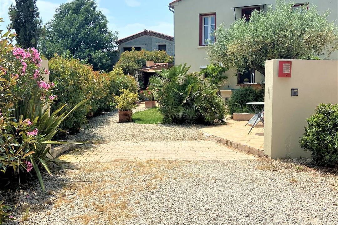 Photo of Outdoor in Eus