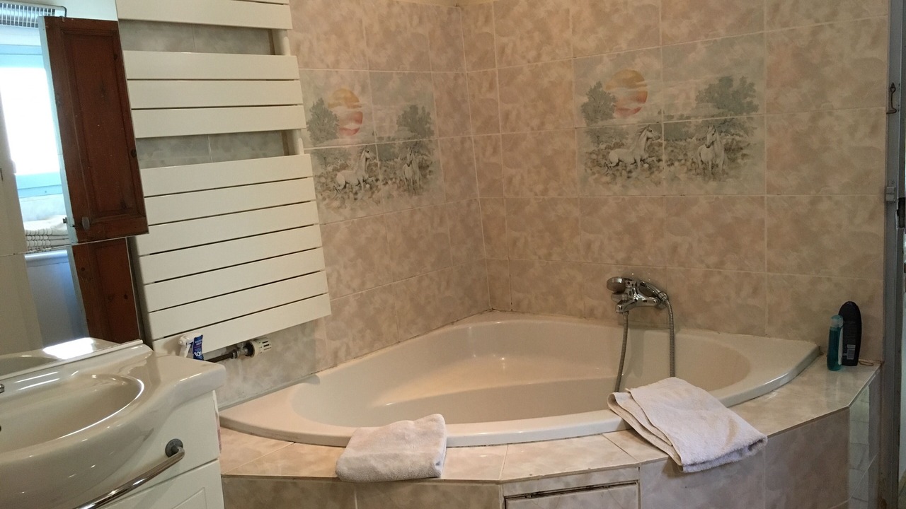 Photo of Bathroom in Capestang