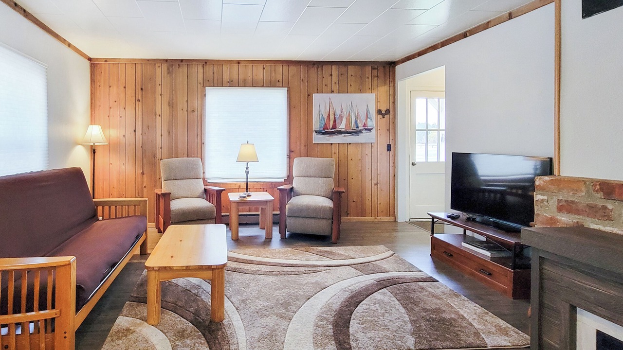 Photo of Livingroom in Harvard