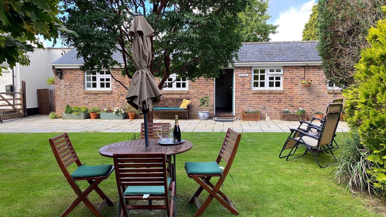 Photo of Outdoor in East Knighton