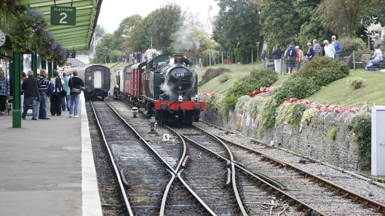 Photo of Others in East Knighton