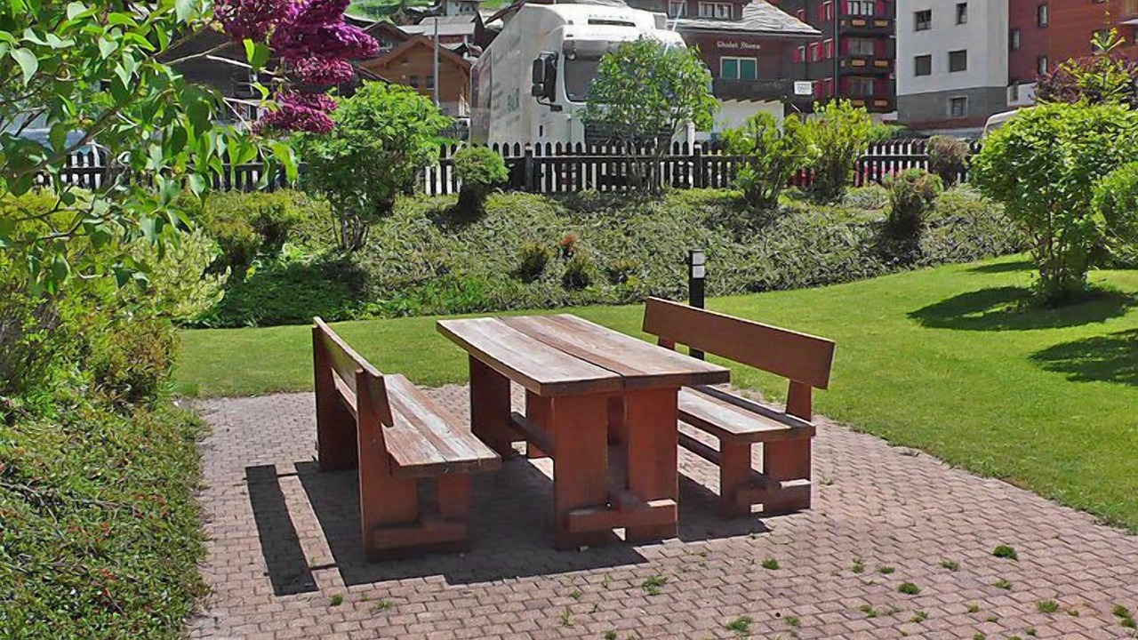 Photo of Outdoor in Graechen