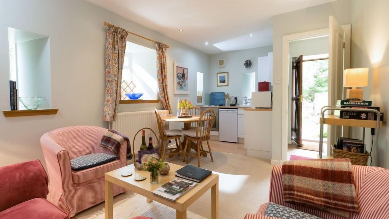 Photo of Livingroom in Alexandria