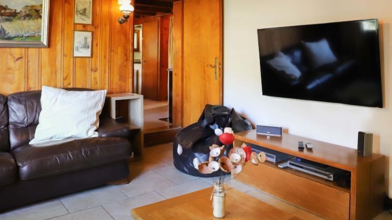 Photo of Livingroom in Saclentse