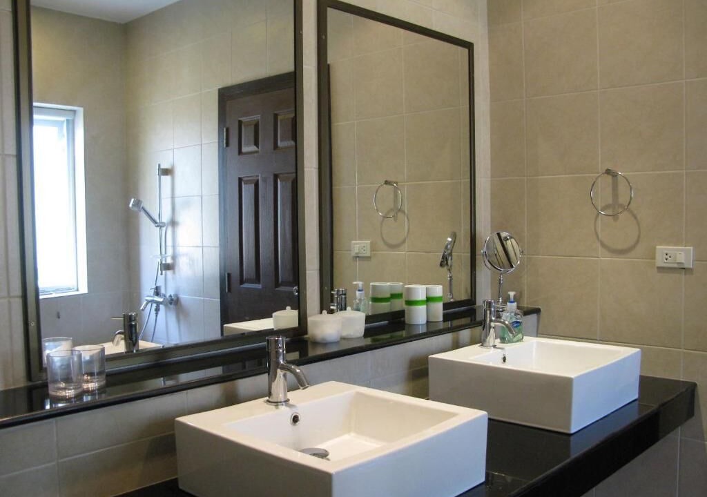 Photo of Bathroom in Takua Pa