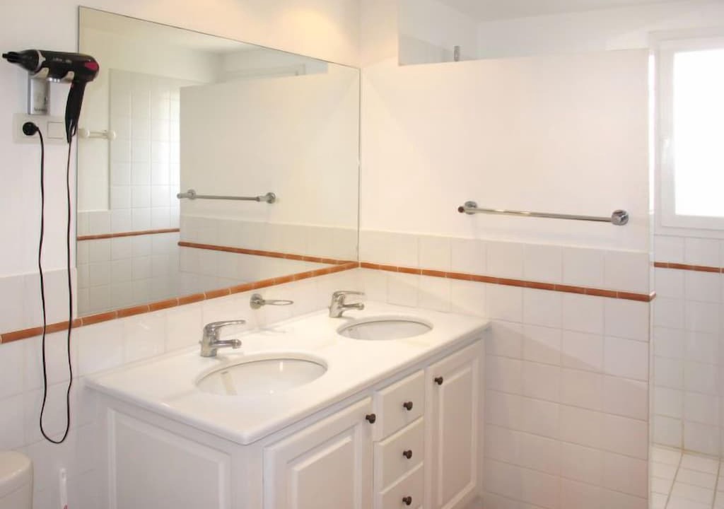 Photo of Bathroom in La Rouviere