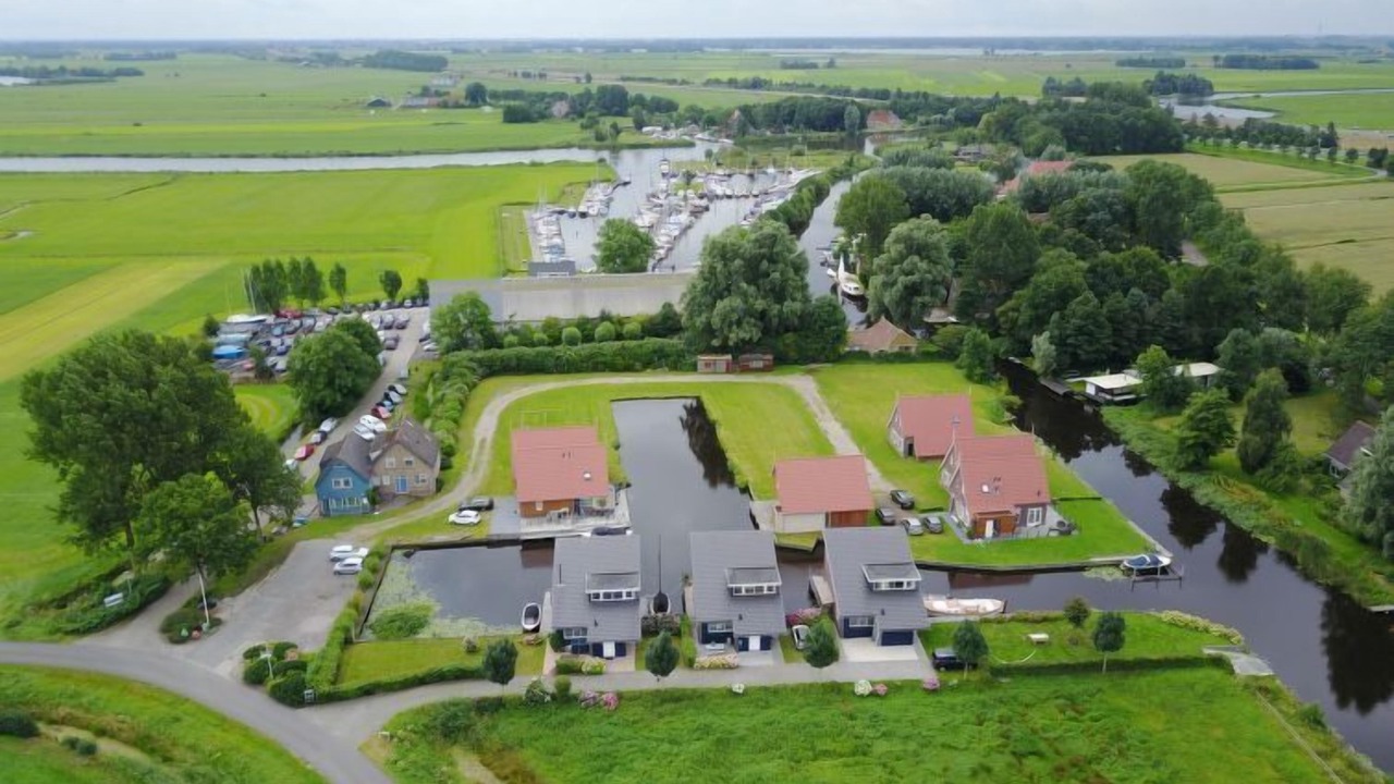 Photo of Others in Uitwellingerga