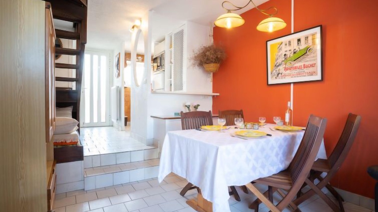 Photo of Bedroom in Le Grau-Du-Roi