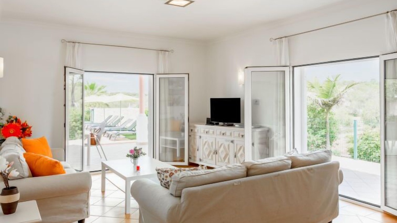 Photo of Livingroom in Alpouvar