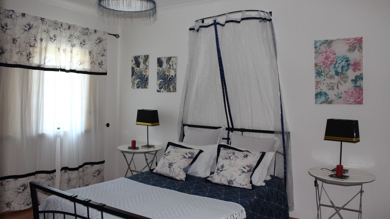 Photo of Bedroom in Tomar