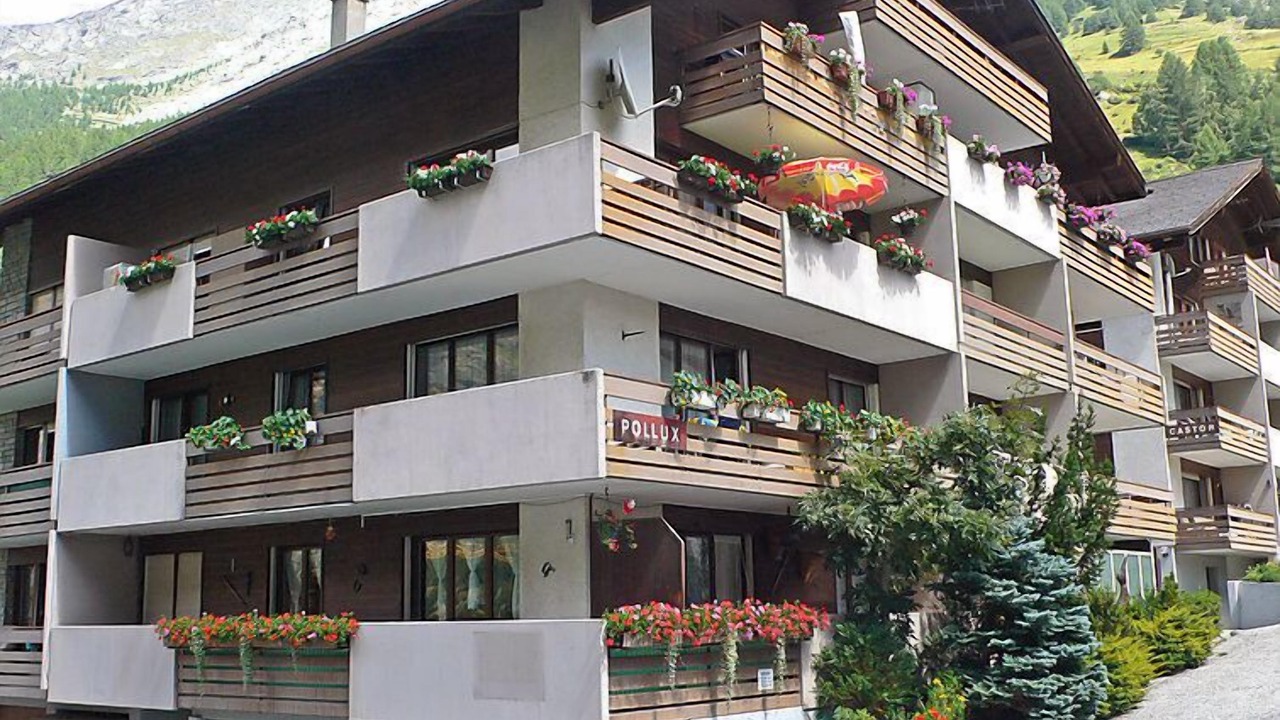 Photo of Outdoor in Taesch