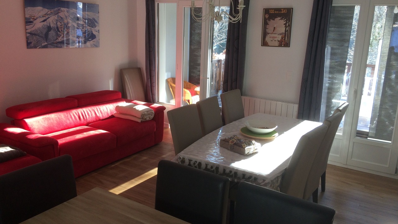Photo of Livingroom in Laveissiere
