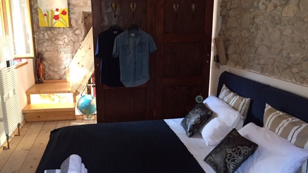 Photo of Bedroom in Peri