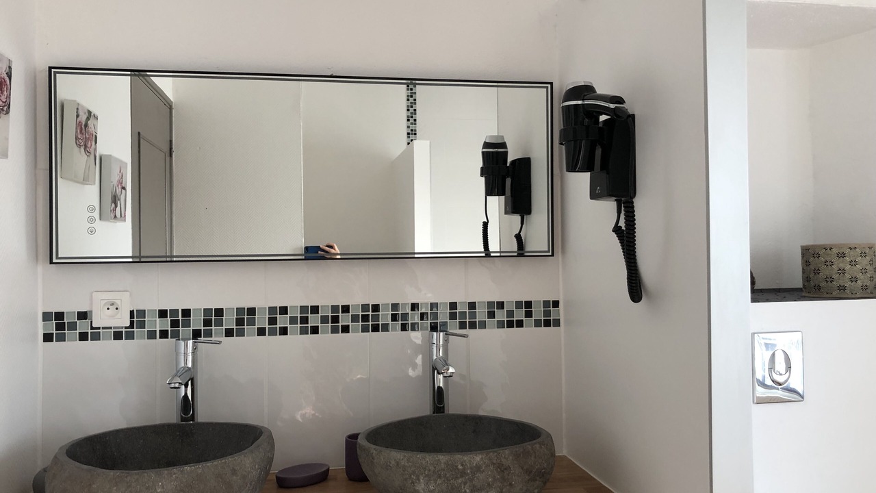 Photo of Bathroom in Milly-la-Foret