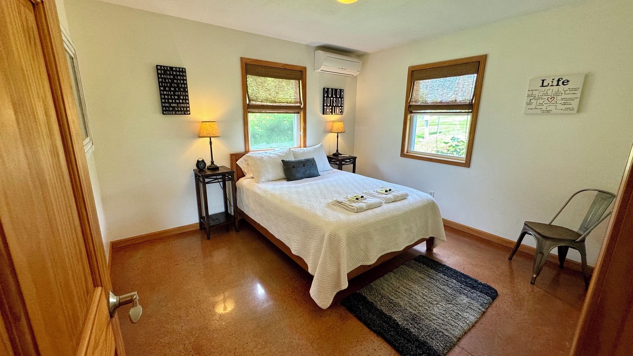 Photo of Bedroom in Alto Pass