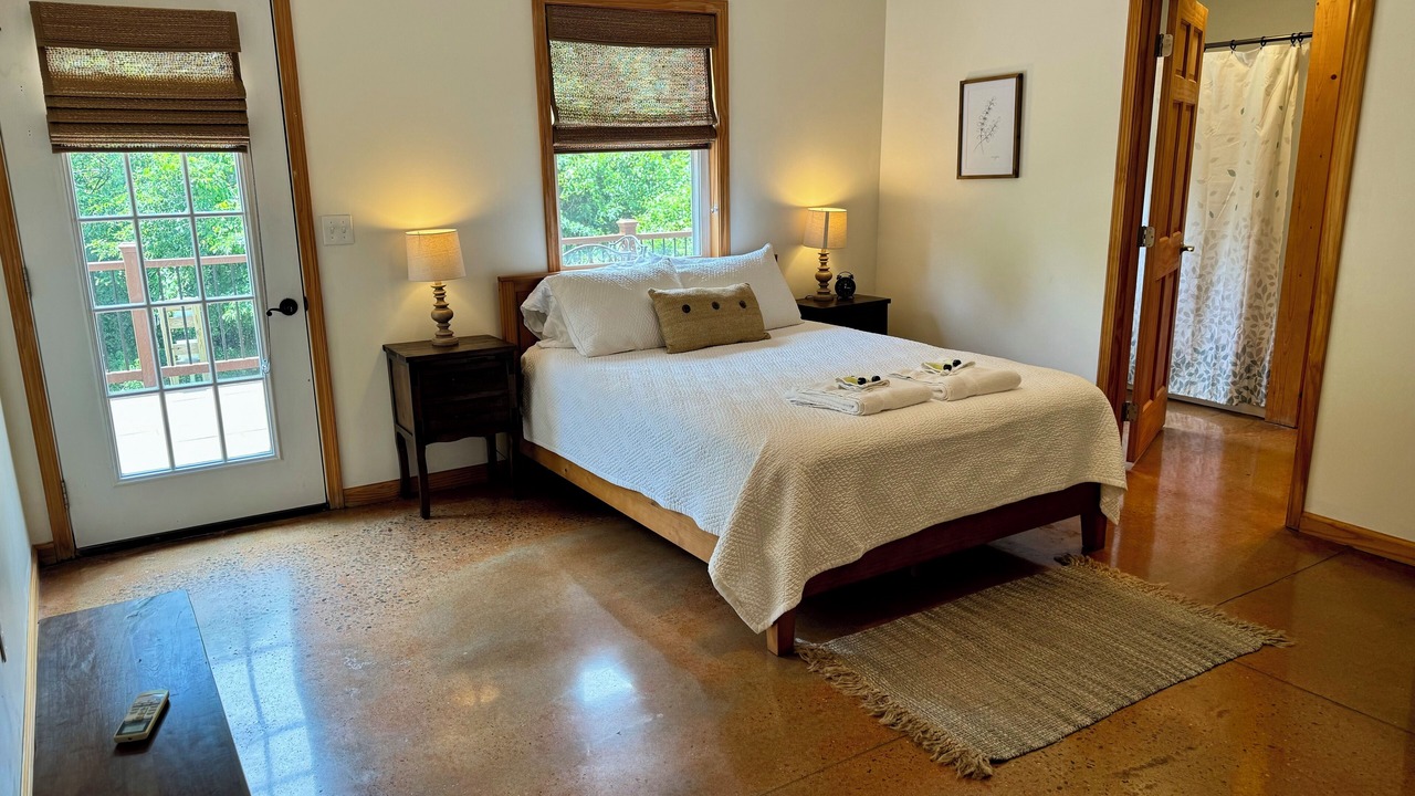 Photo of Bedroom in Alto Pass