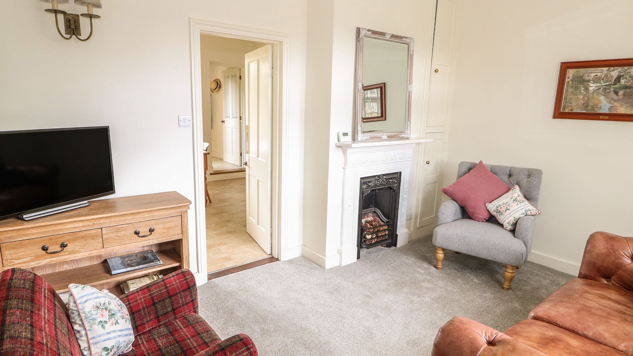 Photo of Livingroom in Longdon