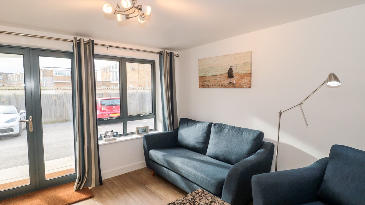 Photo of Livingroom in West Bay