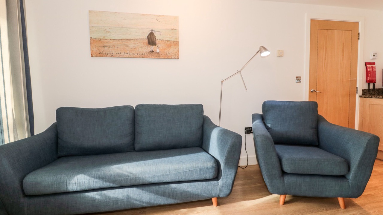Photo of Livingroom in West Bay