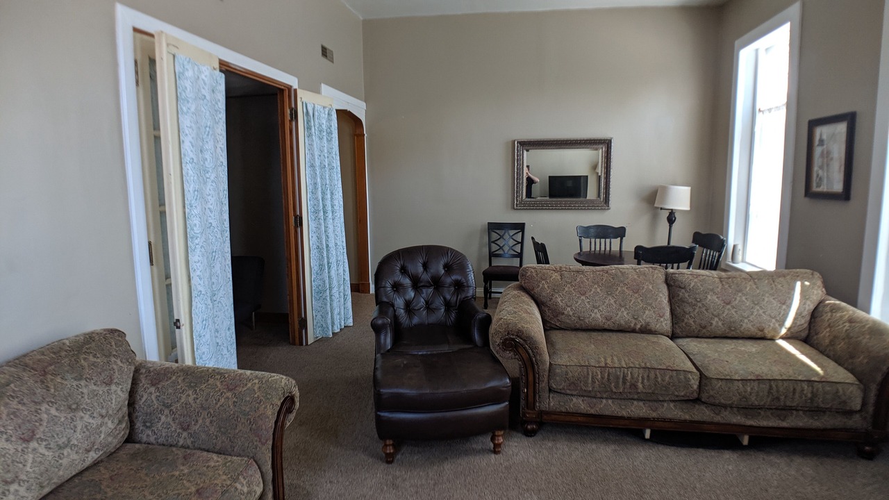 Photo of Livingroom in Nauvoo