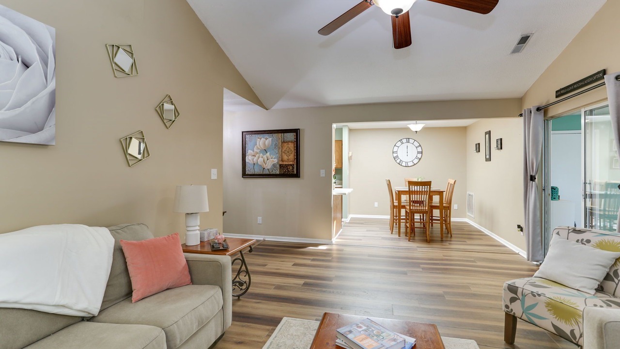 Photo of Livingroom in Williamsburg
