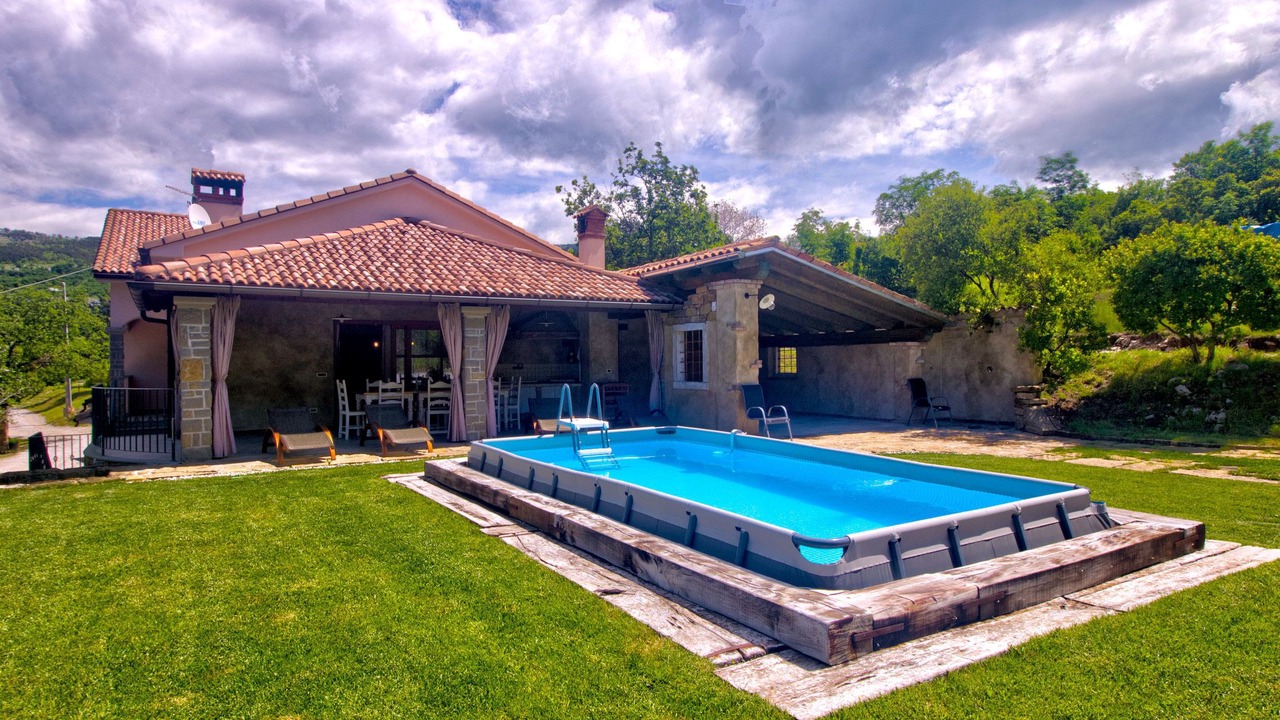 Photo of Outdoor in Hrastovlje