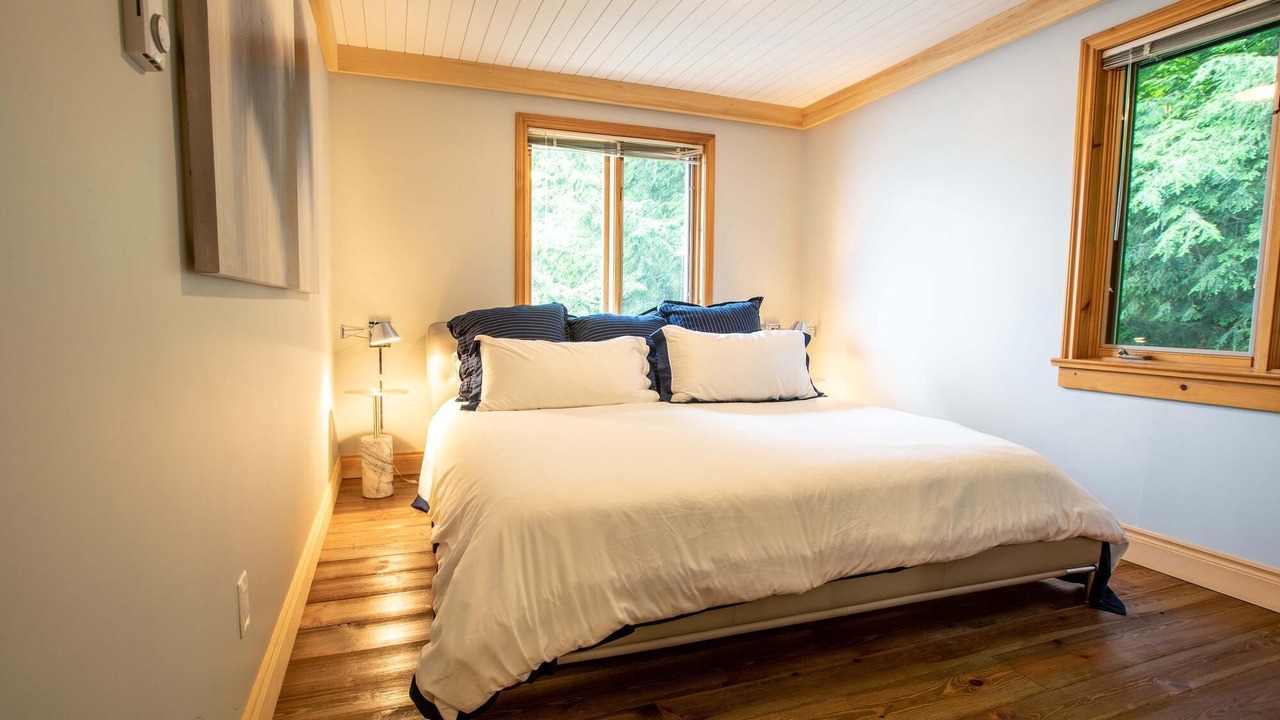 Photo of Bedroom in MacTier