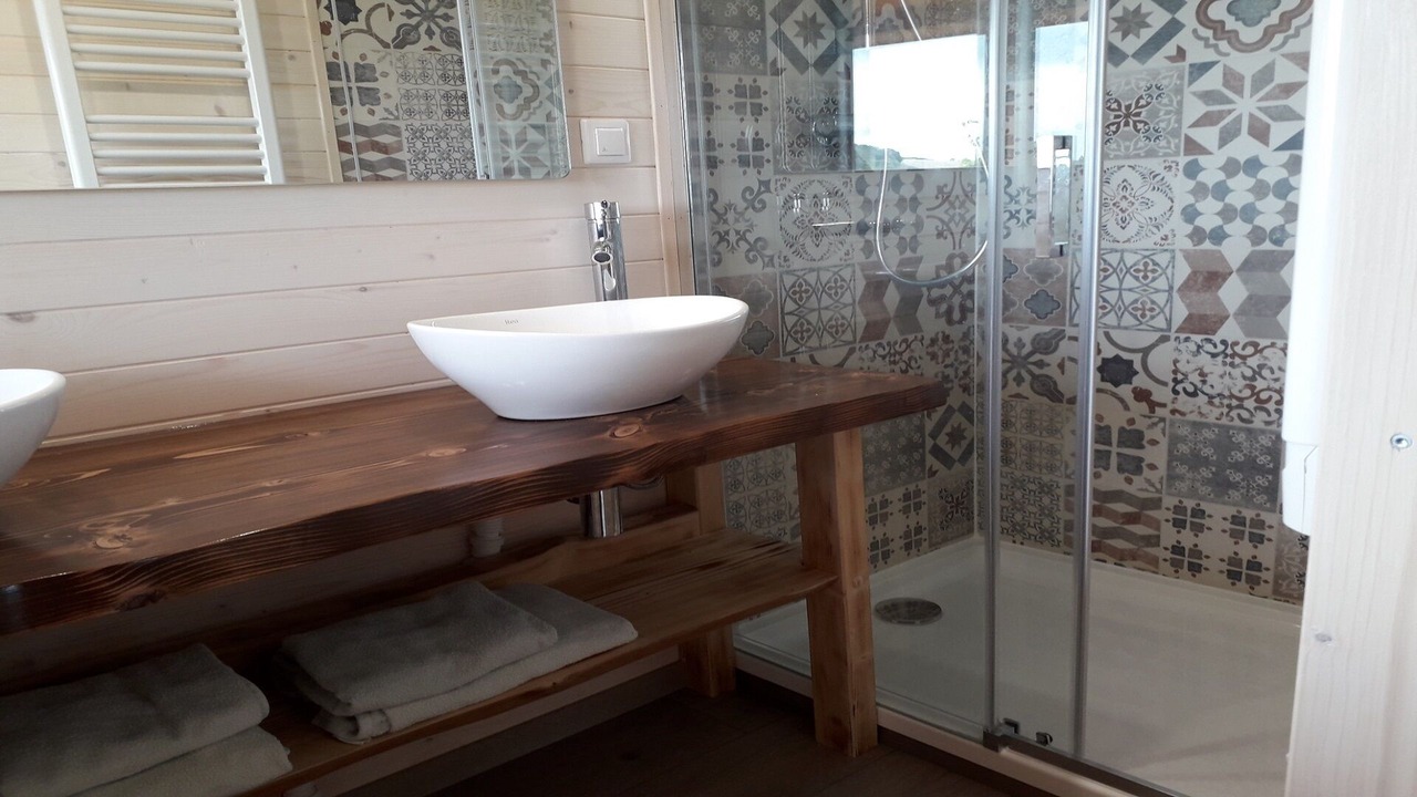 Photo of Bathroom in Villarzel-du-Razes