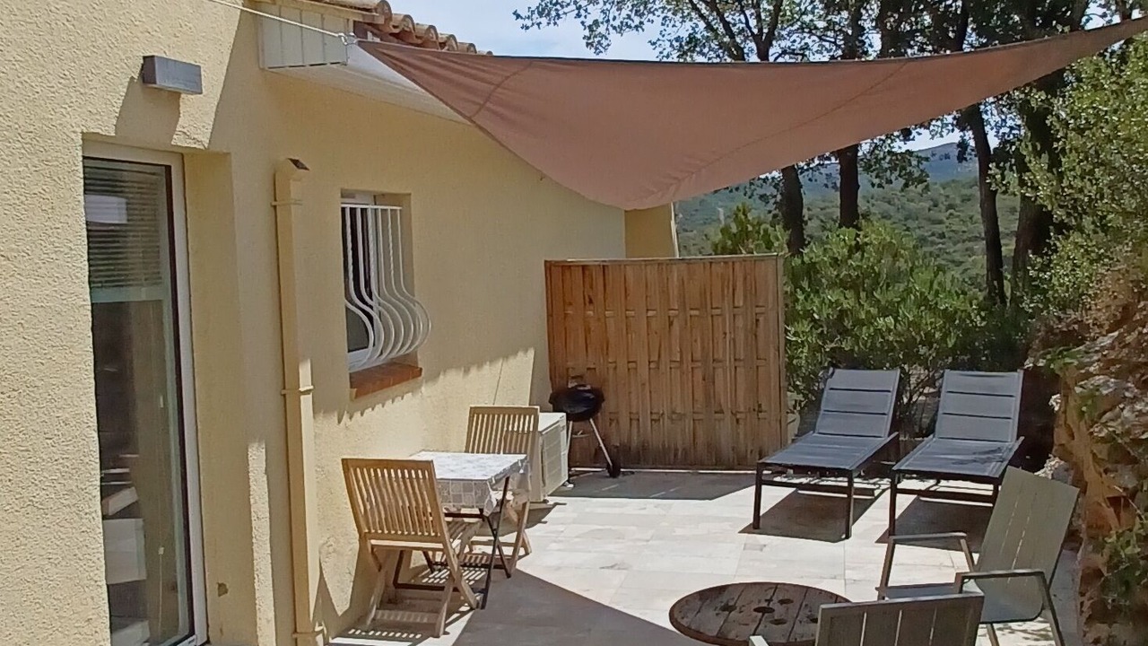 Photo of Patio Balcony in Corbere