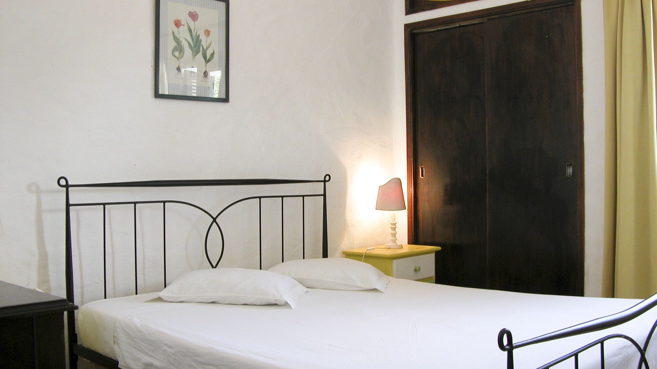 Photo of Bedroom in Alporchinhos
