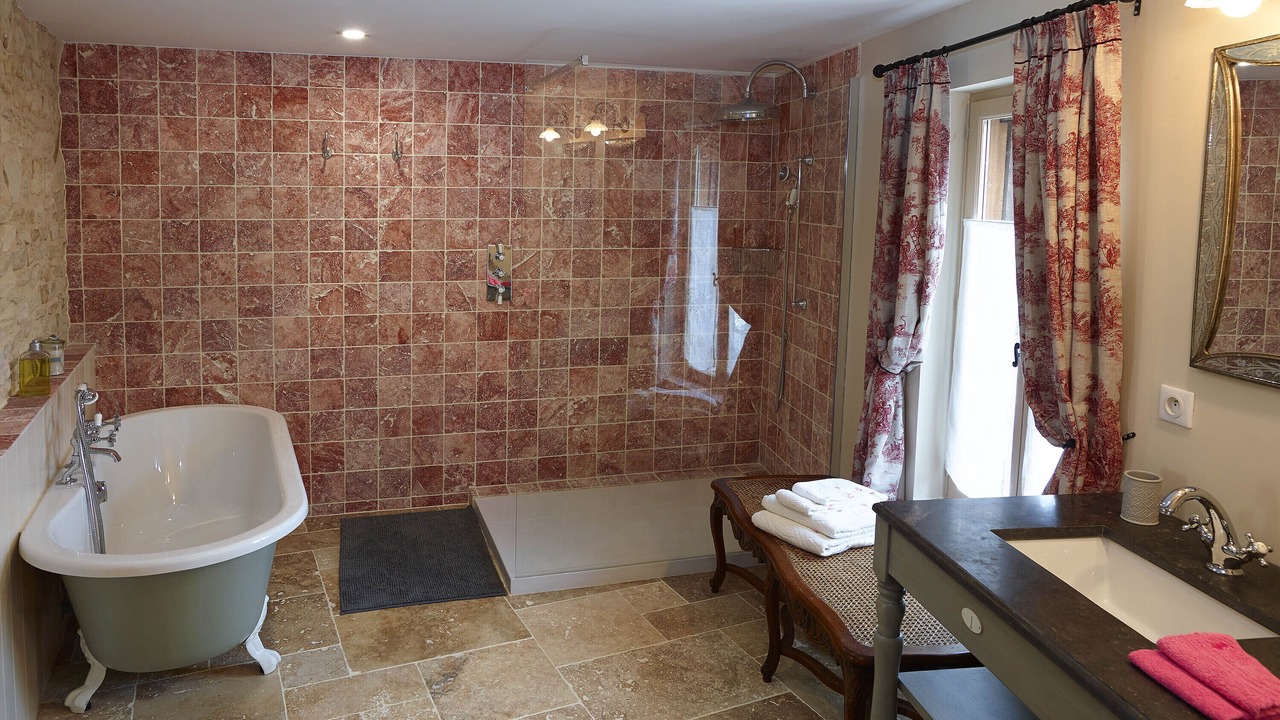 Photo of Bathroom in Meursault