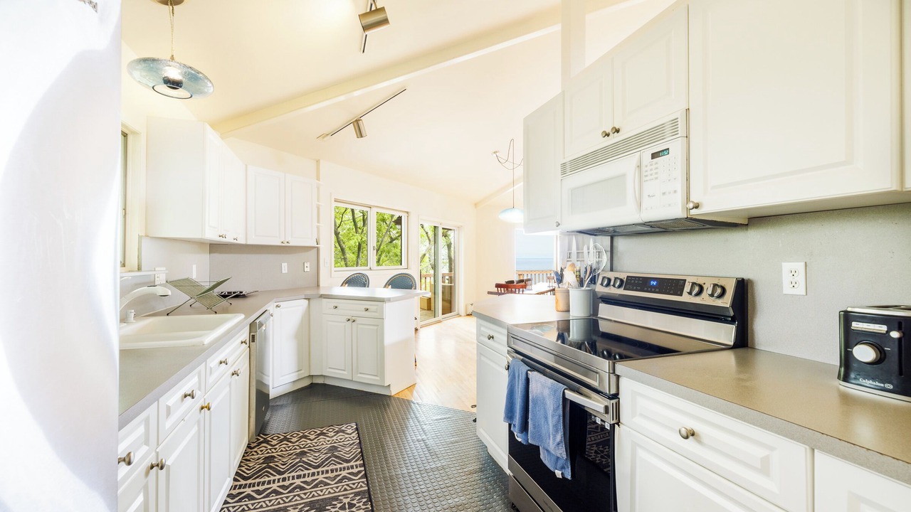Photo of Kitchen in Baiting Hollow