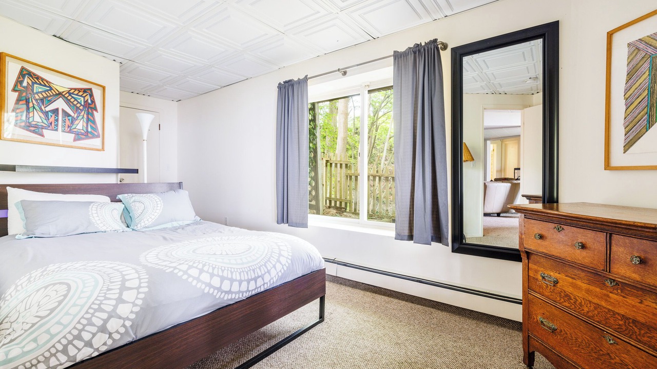 Photo of Bedroom in Baiting Hollow