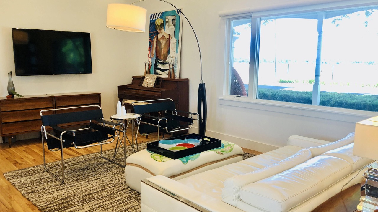 Photo of Livingroom in Cutchogue
