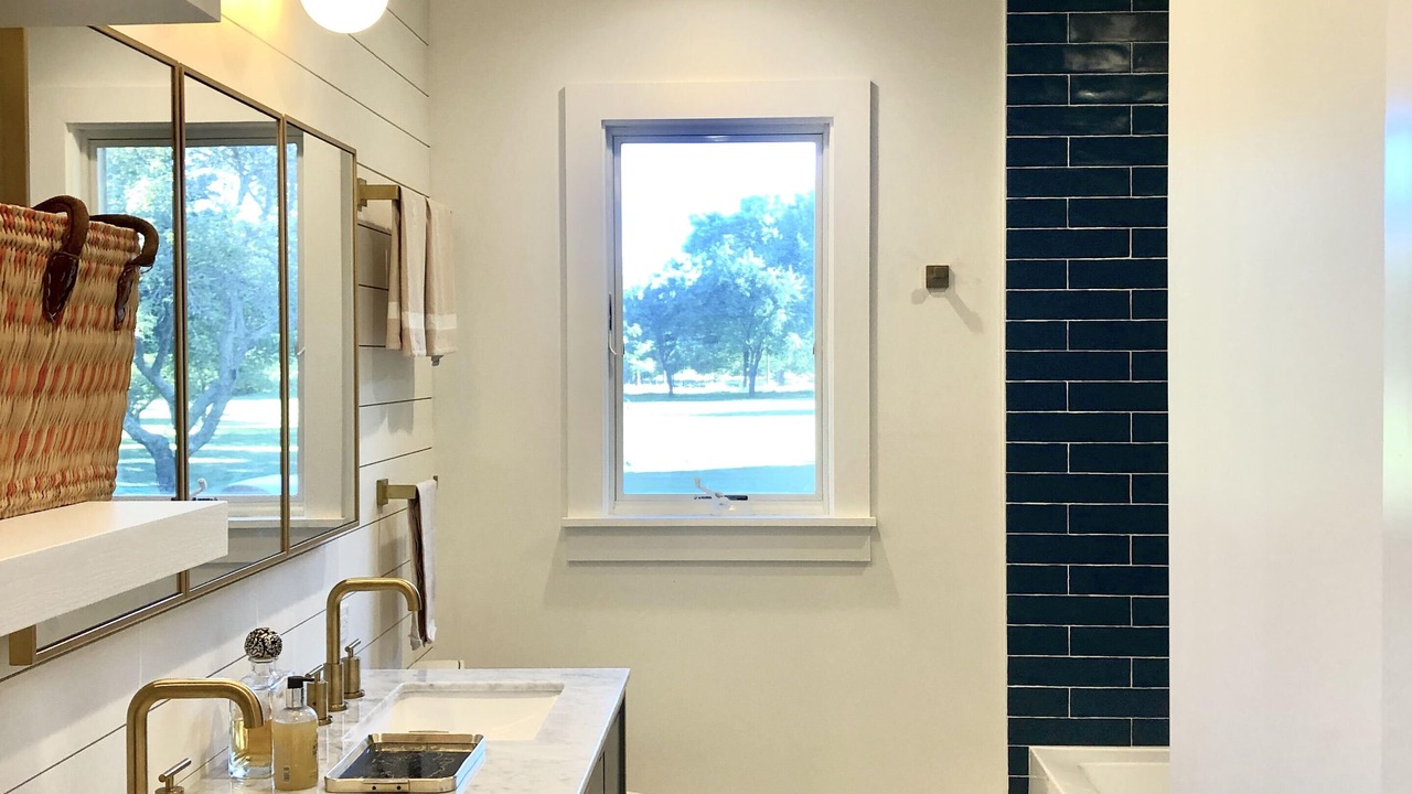 Photo of Bathroom in Cutchogue