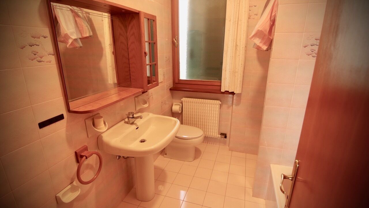Photo of Bathroom in Malcesine